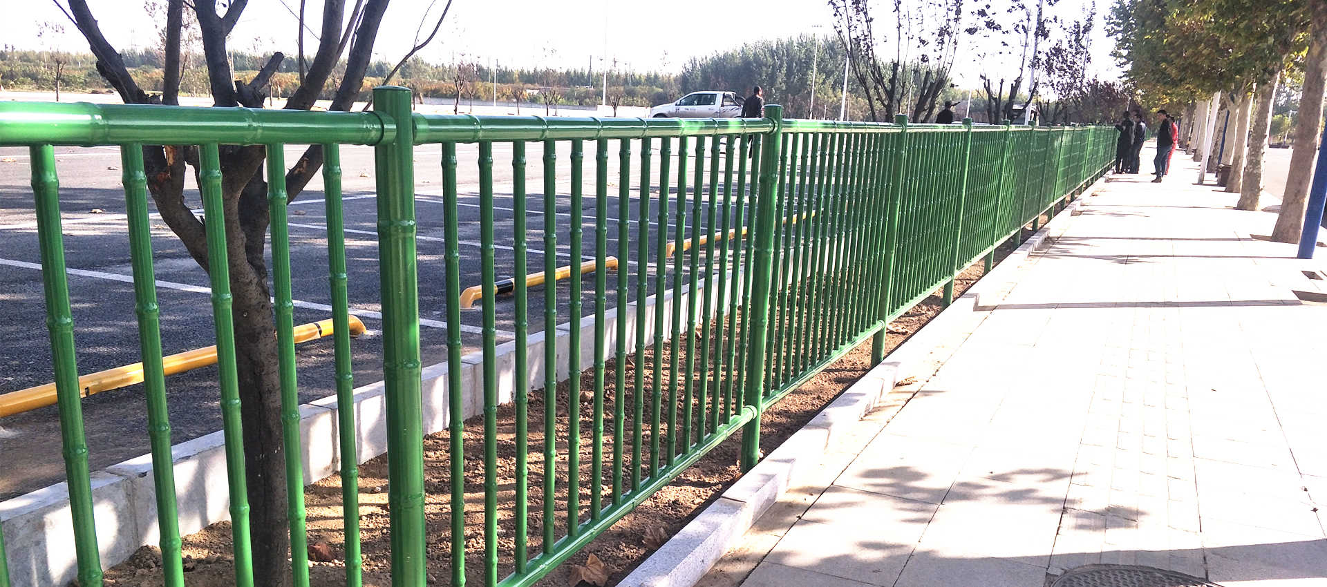 https://www.wiremeshtrellis.com/Imitation-Bamboo-Guardrail-p.html